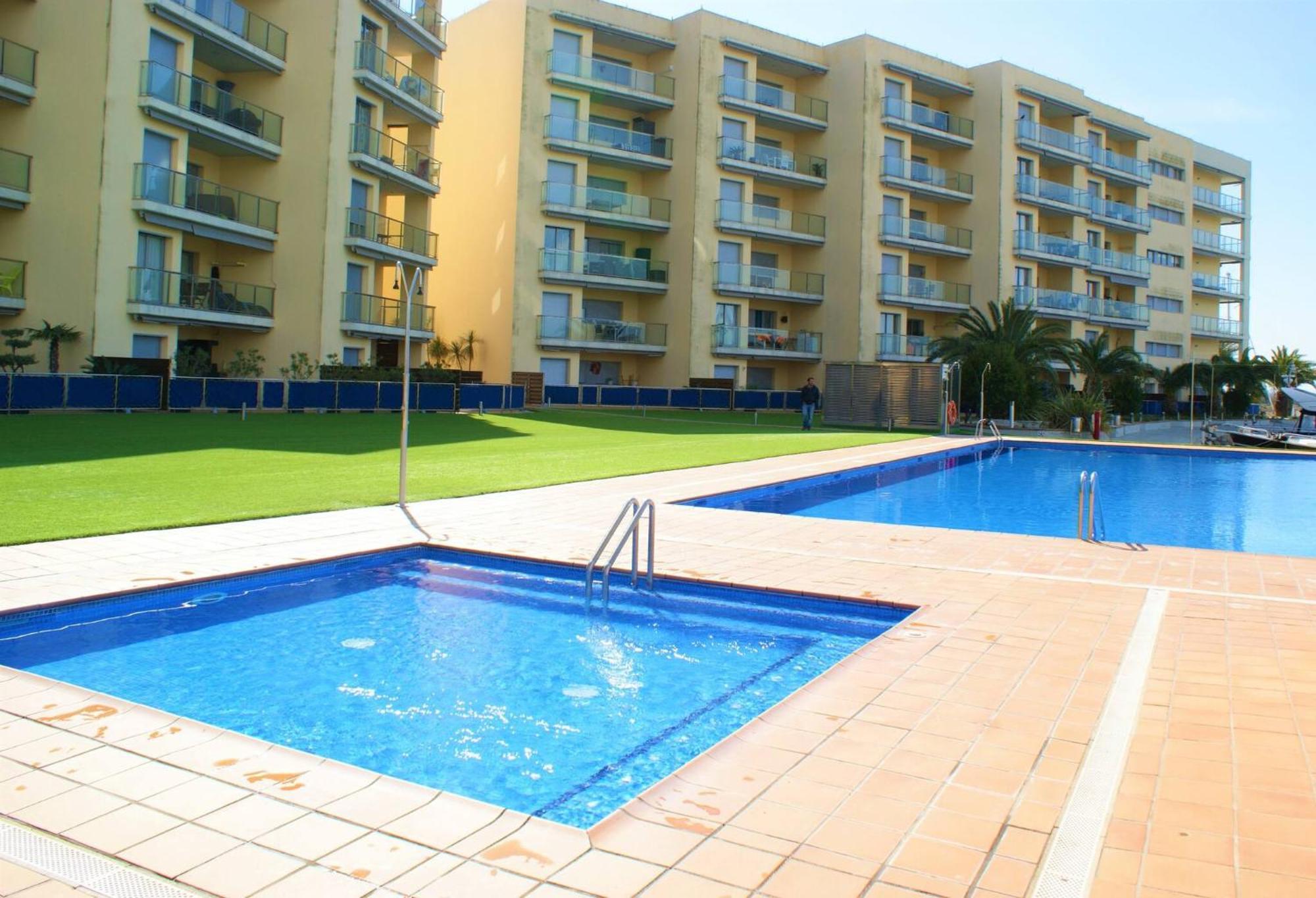 Precioso Piso Con Vista Al Canal Y Piscina En Roses Av-69 المظهر الخارجي الصورة